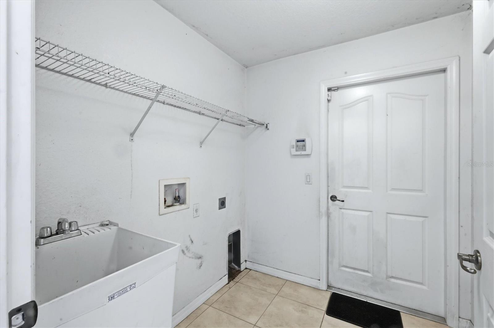 149 Sesame Rd W Property Photo 27