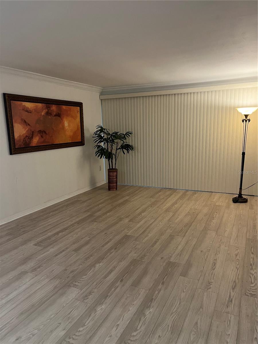 3373 S Royal Oaks Dr #15-8 Property Photo 11