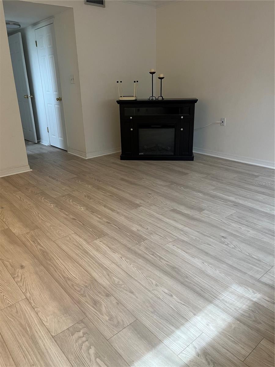 3373 S Royal Oaks Dr #15-8 Property Photo 12