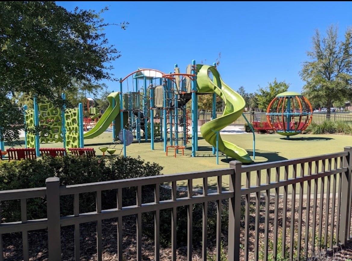3373 S Royal Oaks Dr #15-8 Property Photo 24