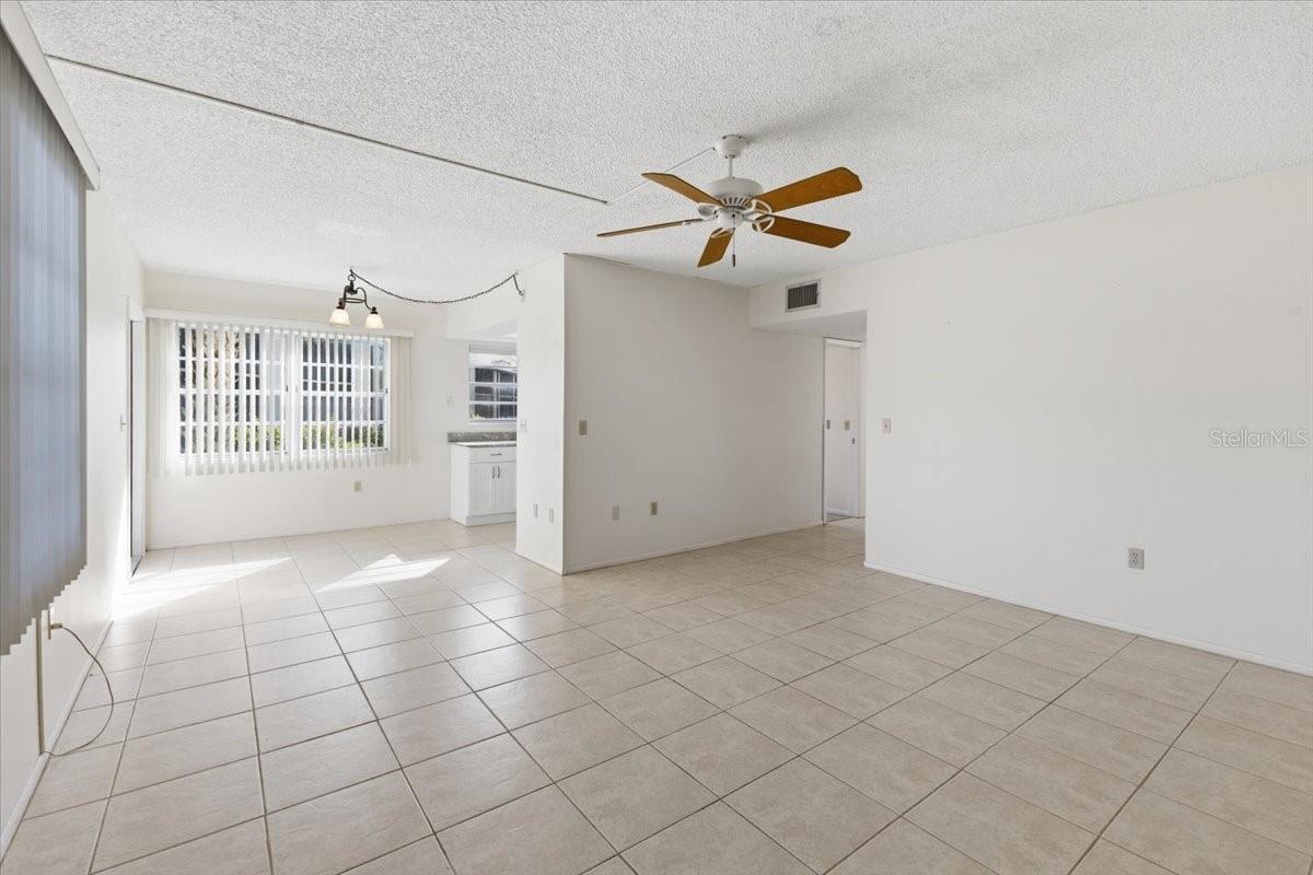3 Quails Run Blvd #3105 Property Photo 7