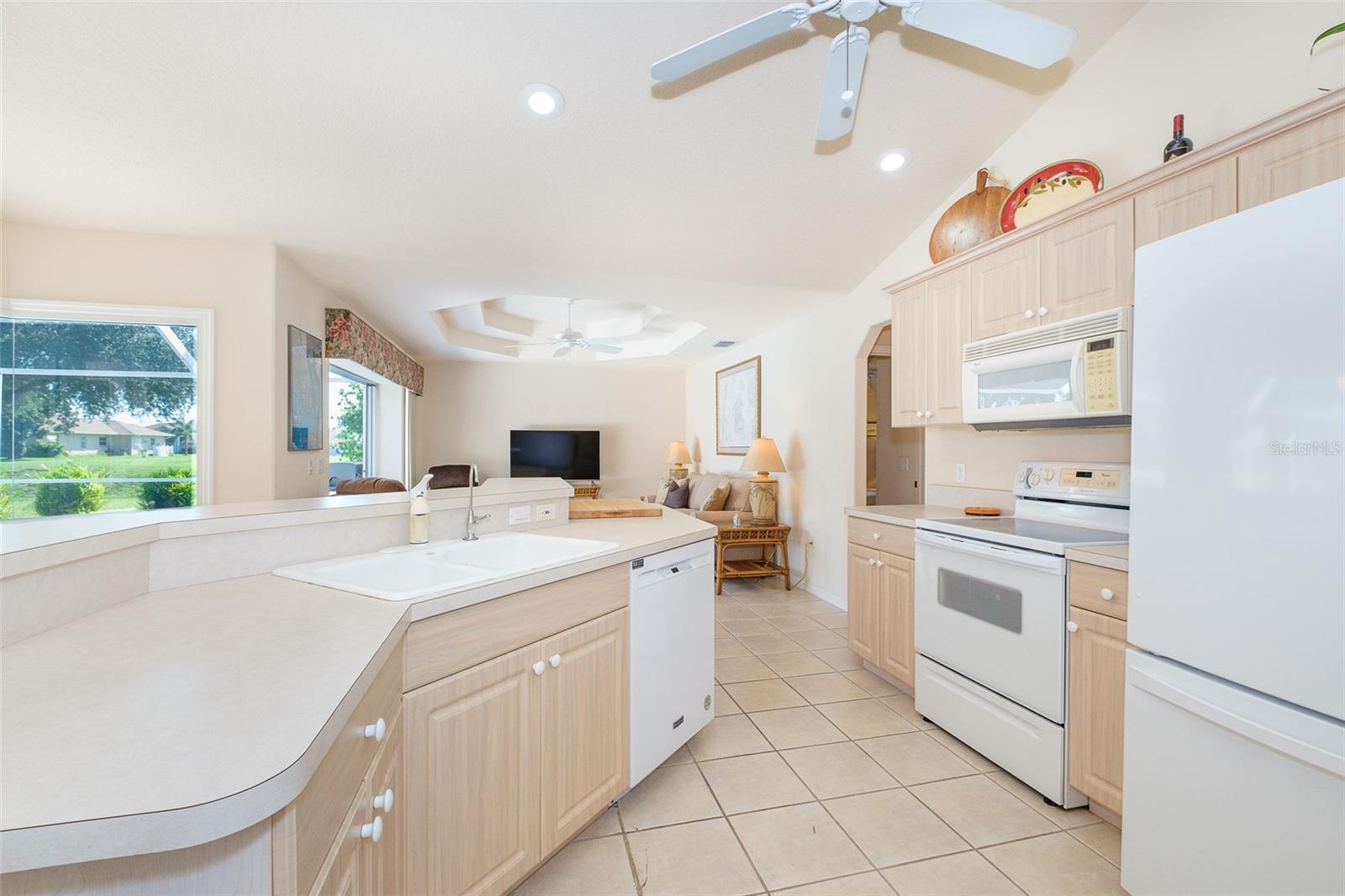 42 Broadmoor Ln Property Photo 11