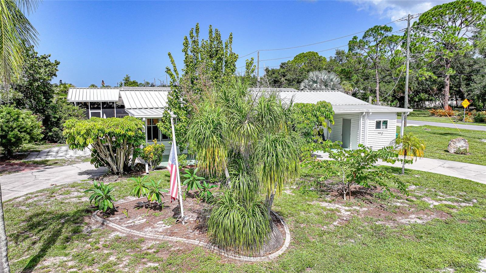 1230 Seahorse Ln Property Photo 40