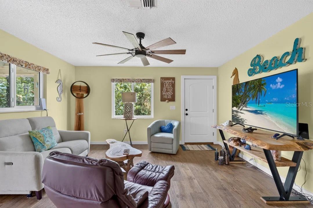 9602 Doubloon Trl Property Photo 12