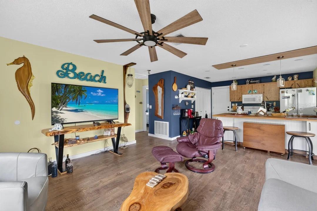 9602 Doubloon Trl Property Photo 13