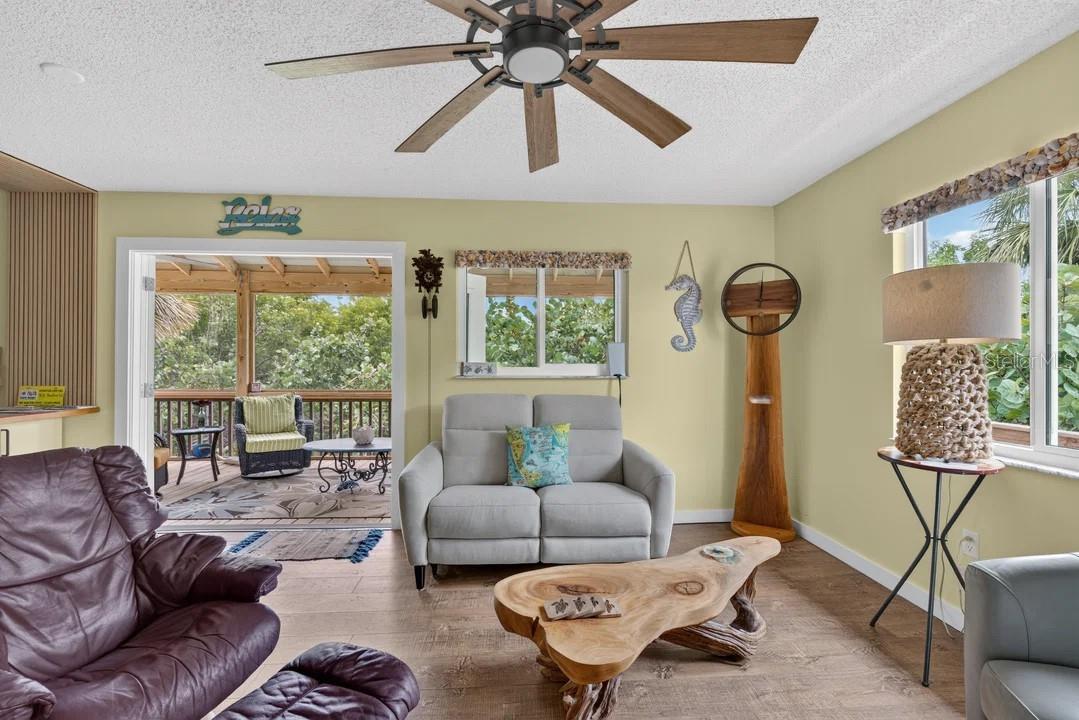 9602 Doubloon Trl Property Photo 29