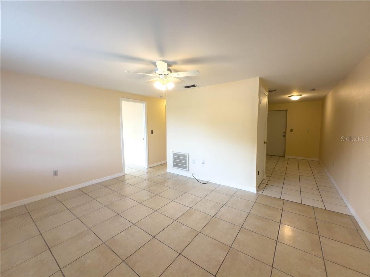 11432 Poplin Ave #a Property Photo 5