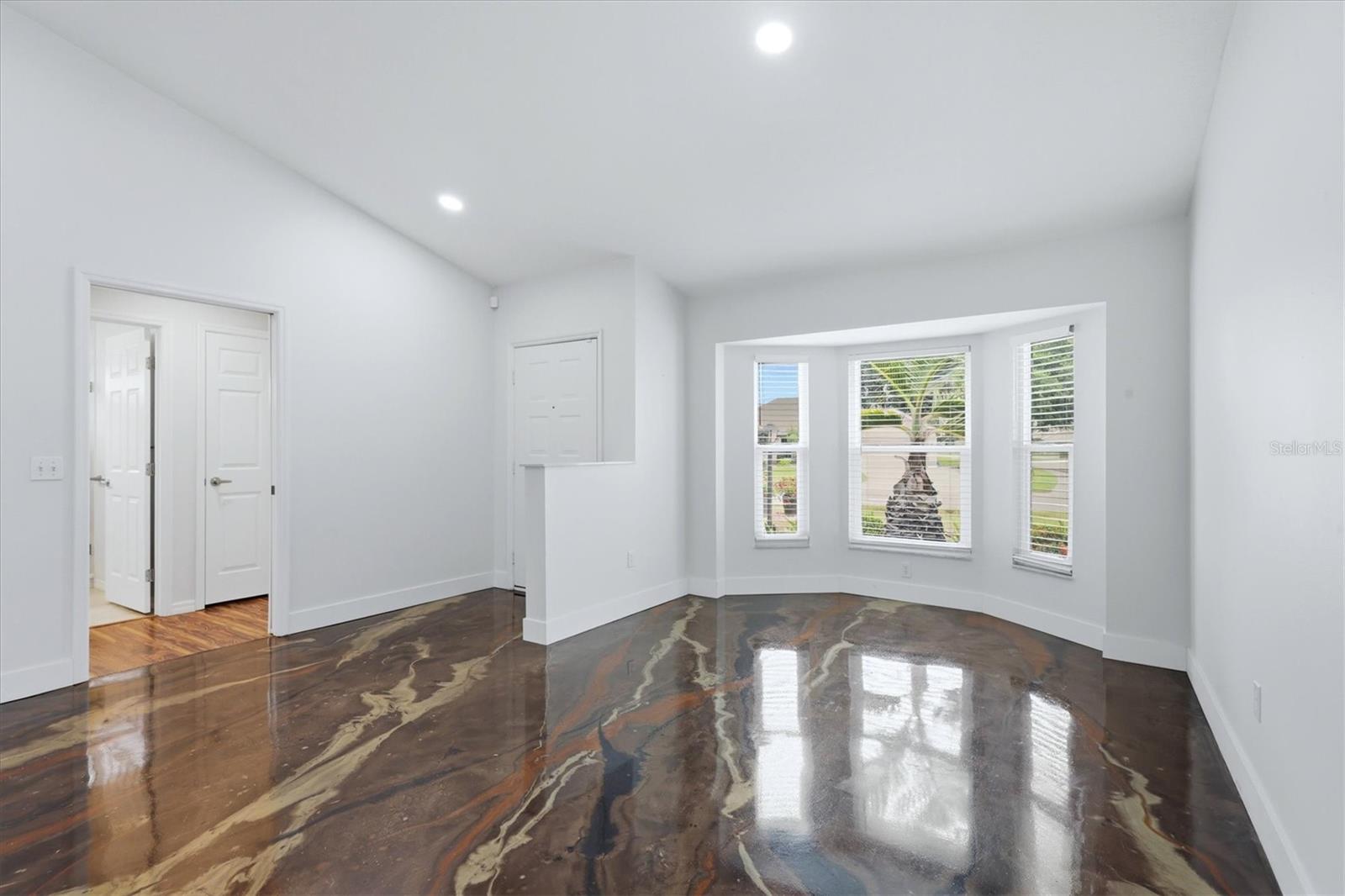 259 Park Forest Blvd Property Photo 12