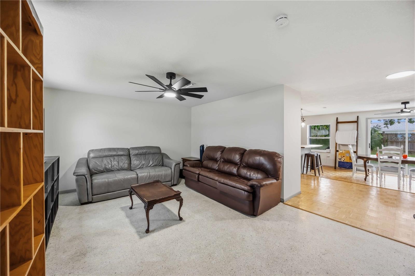 21298 Midway Blvd Property Photo 2