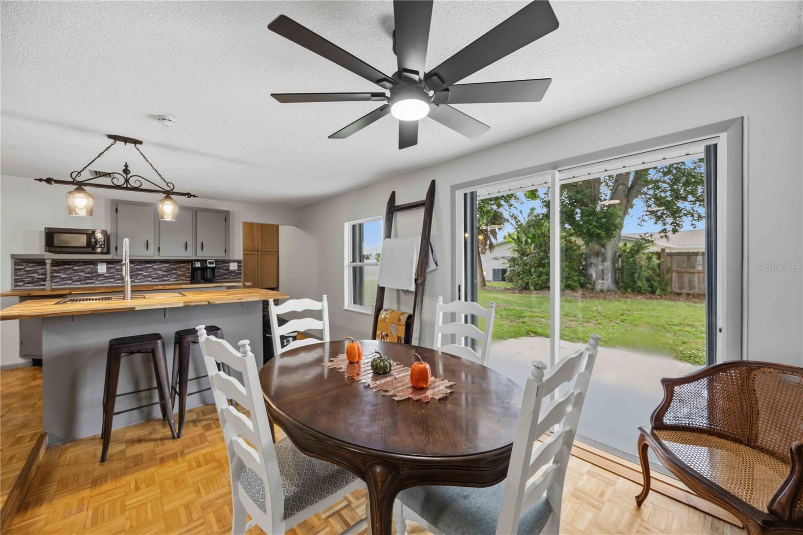 21298 Midway Blvd Property Photo 16