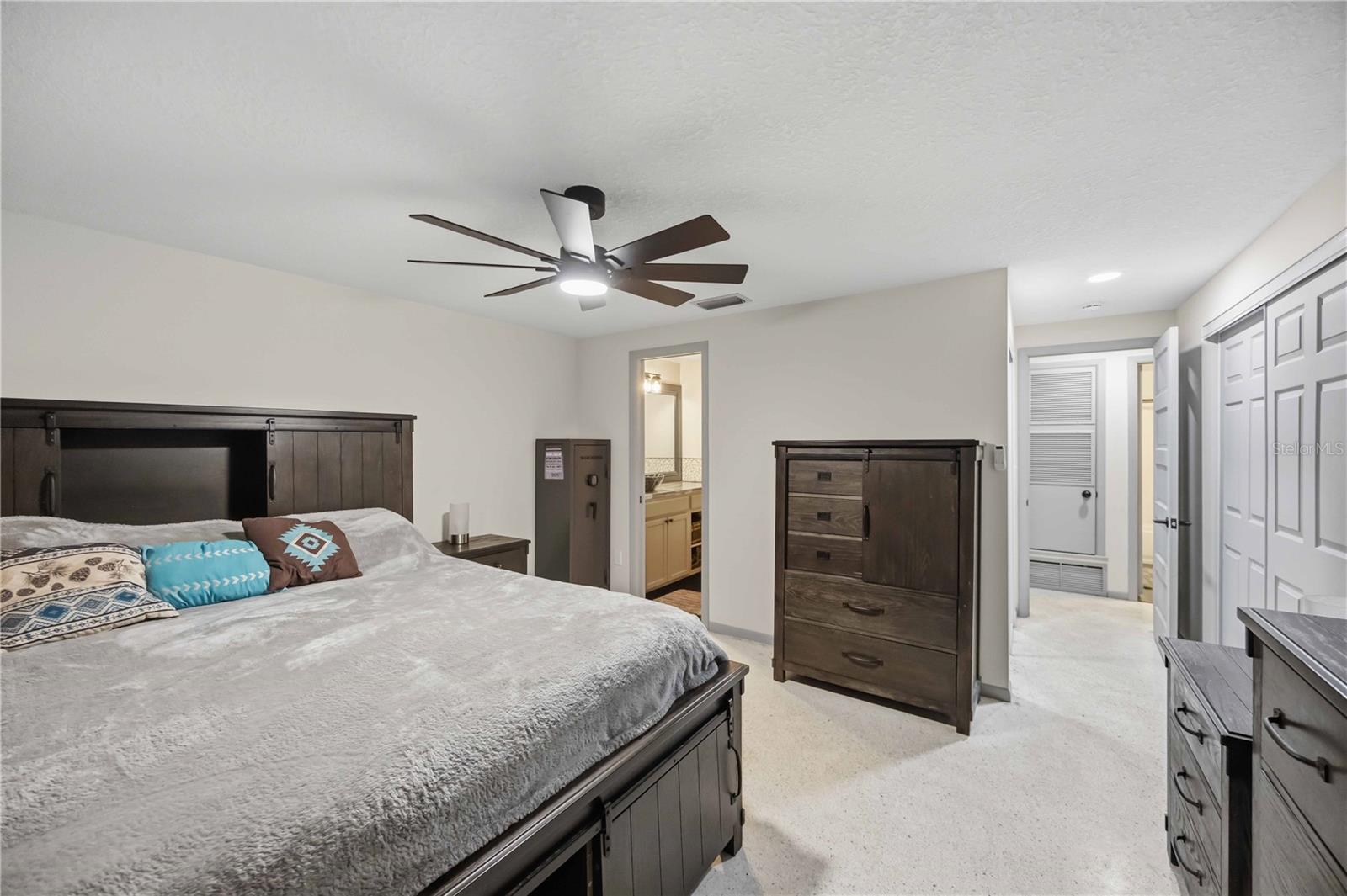 21298 Midway Blvd Property Photo 21