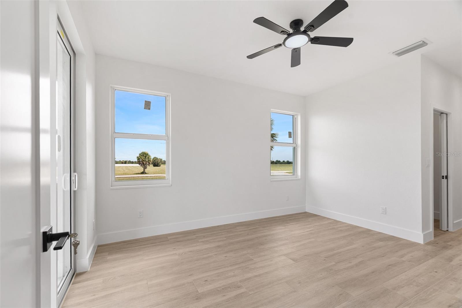 13 Teak Ln Property Photo 21