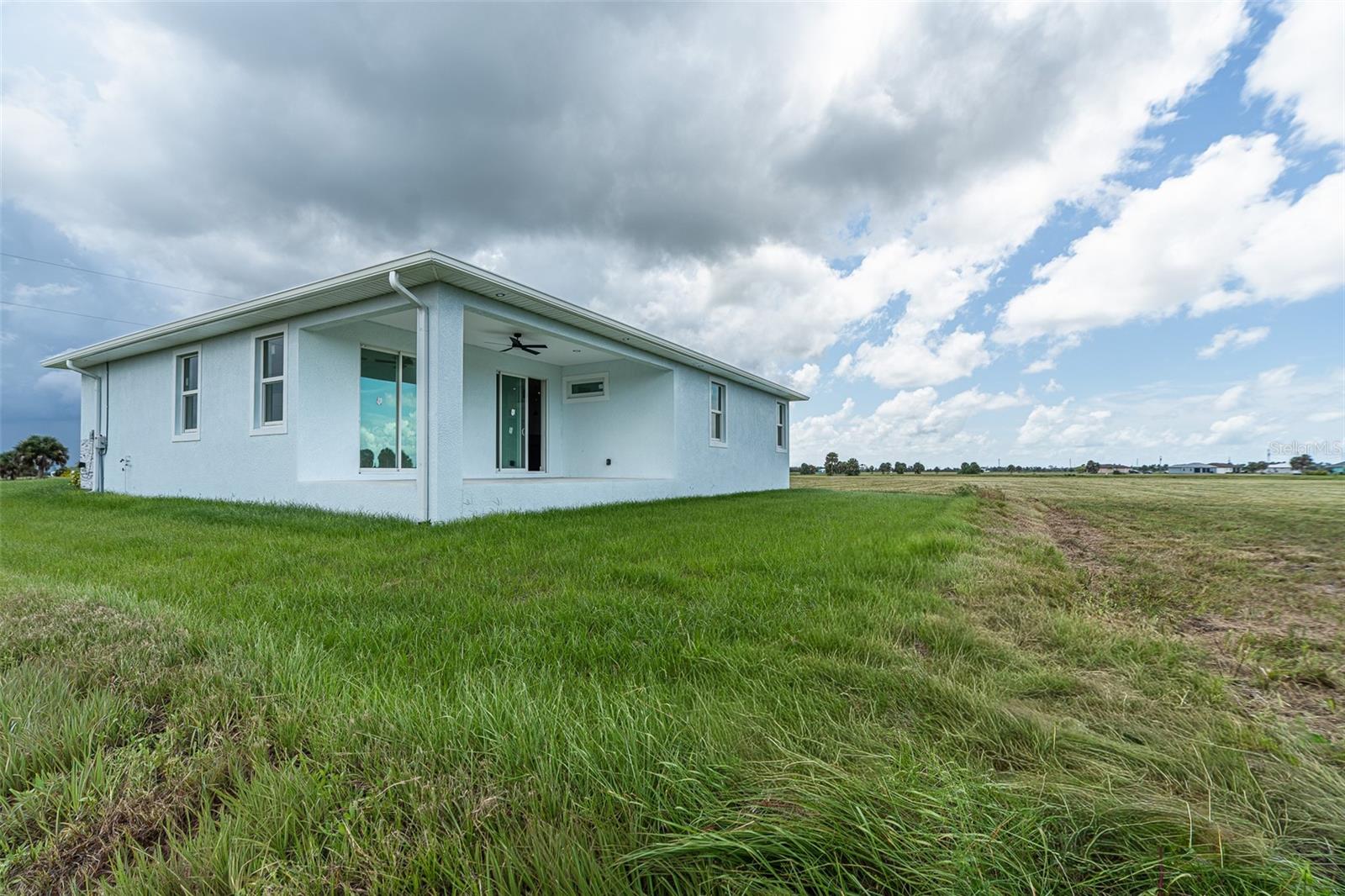 13 Teak Ln Property Photo 45