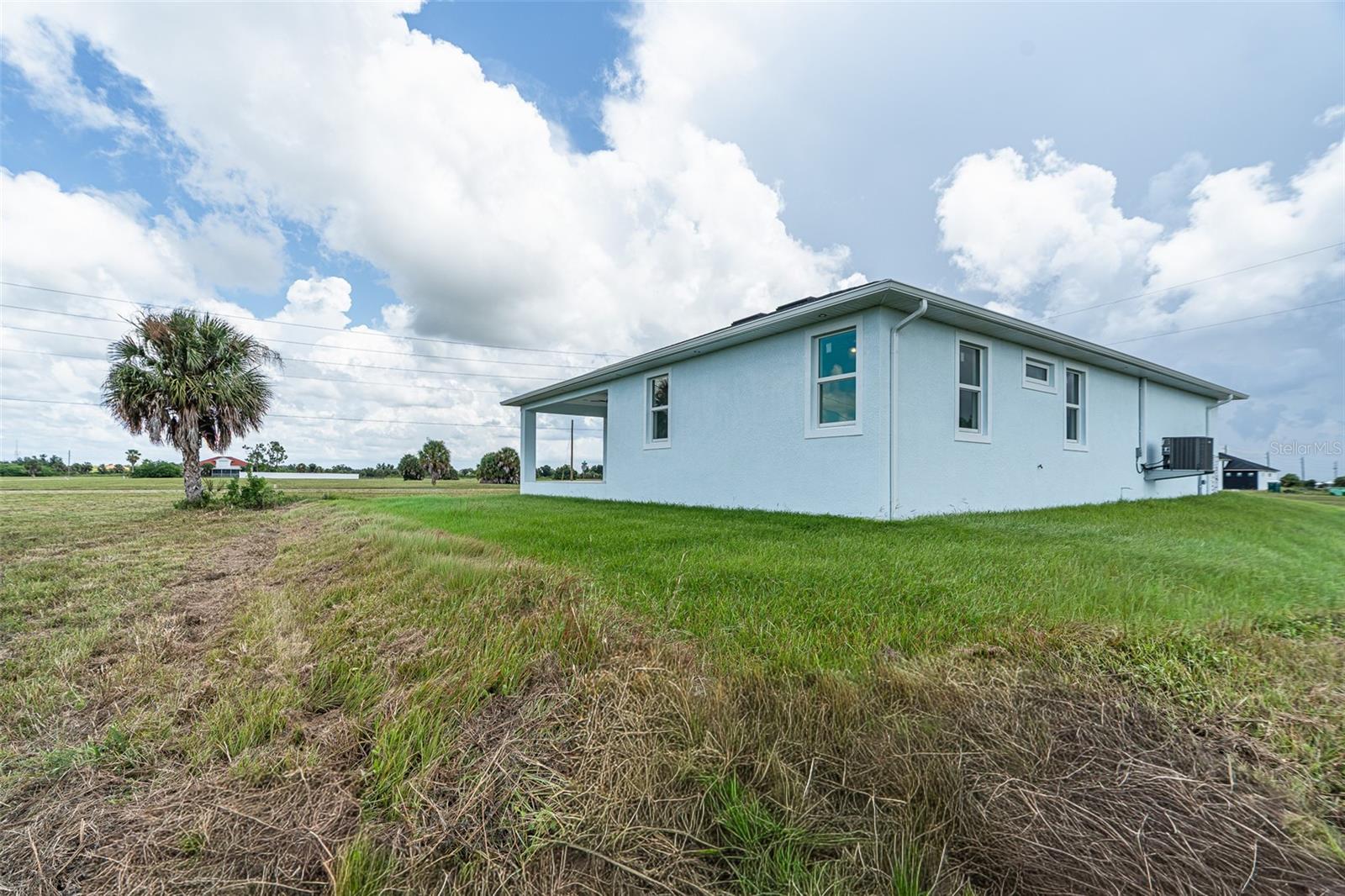 13 Teak Ln Property Photo 46