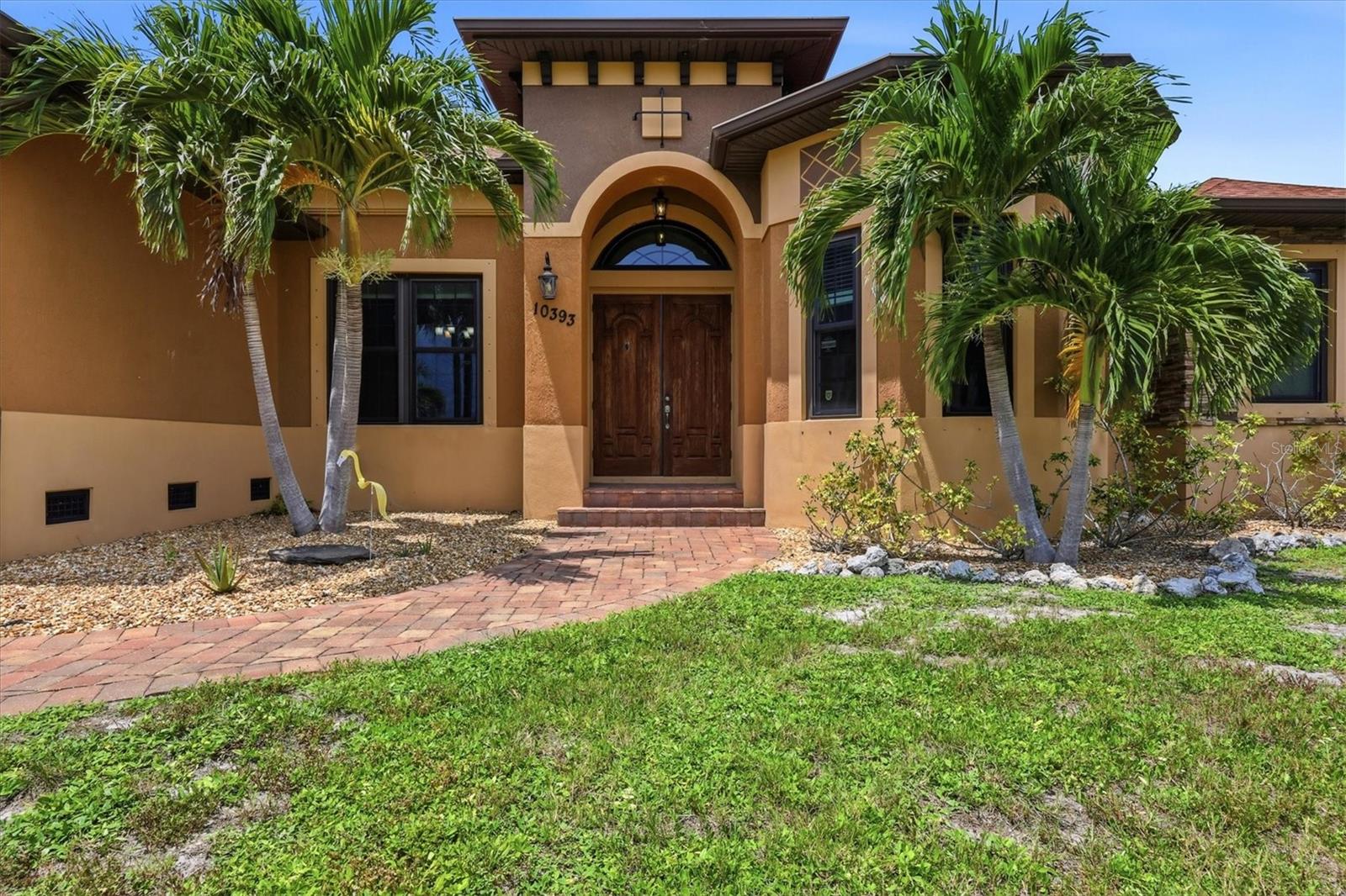10393 Harlingen St Property Photo 8