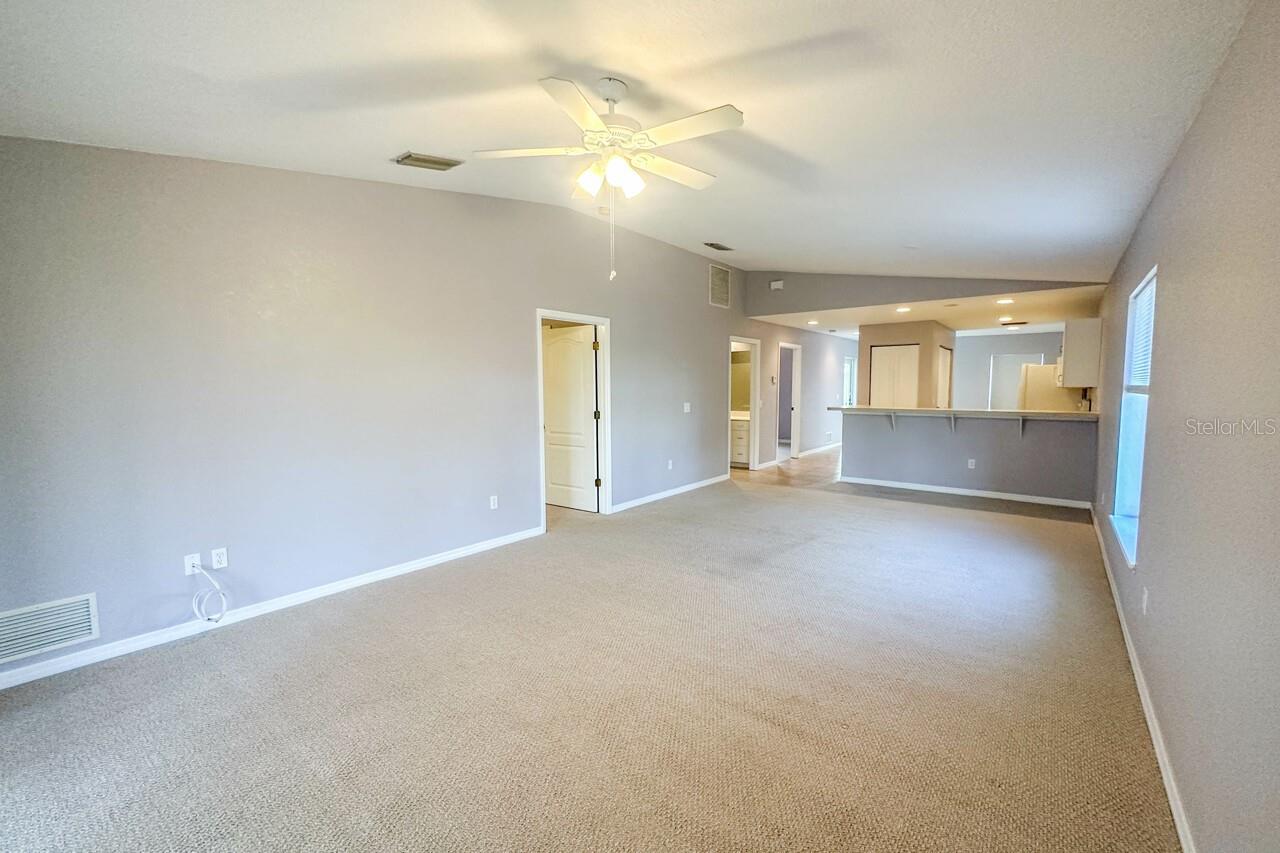 8100 Memory Ln #208 Property Photo 8