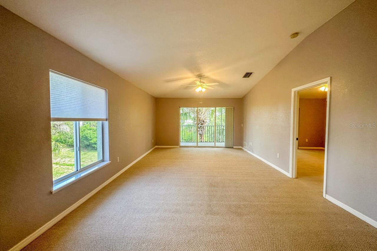 8100 Memory Ln #208 Property Photo 9