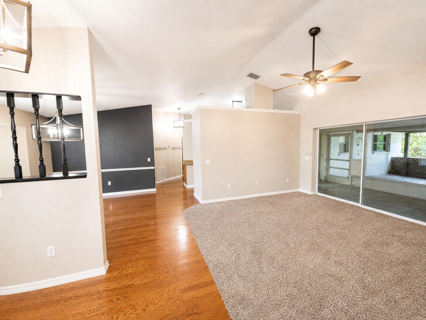 D6148512 Property Photo 3
