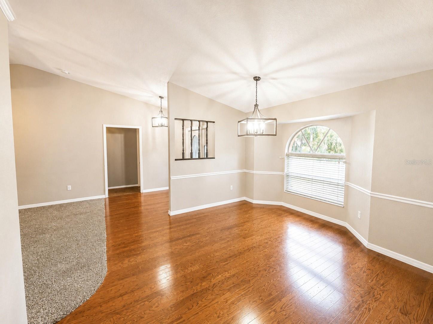D6148512 Property Photo 5