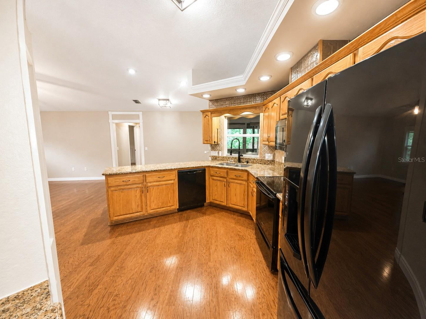 D6148512 Property Photo 13