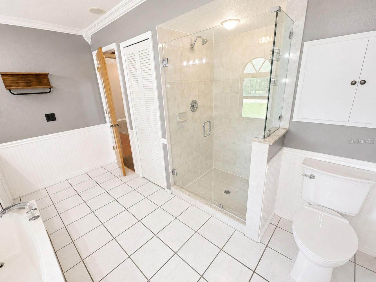 D6148512 Property Photo 24