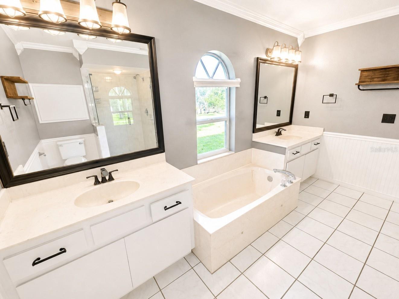 D6148512 Property Photo 25