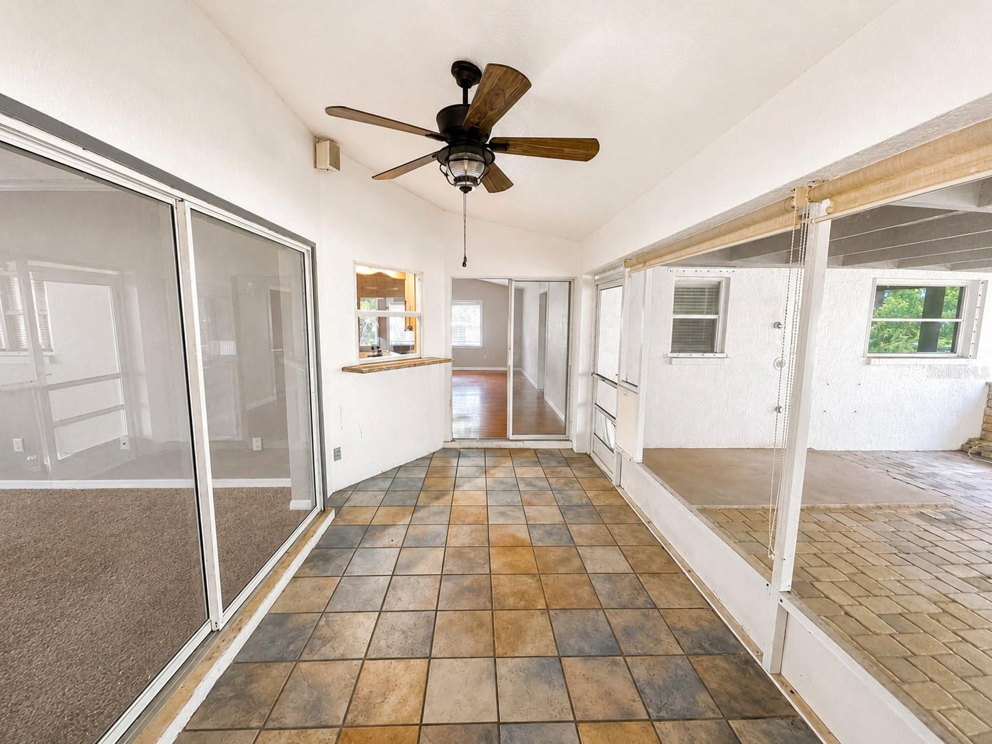 D6148512 Property Photo 31