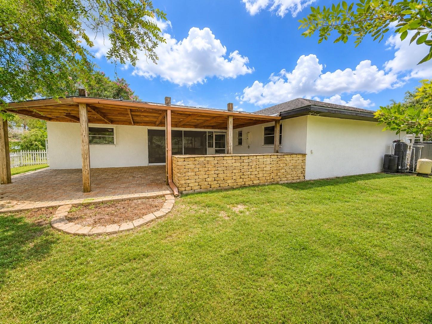 D6148512 Property Photo 35