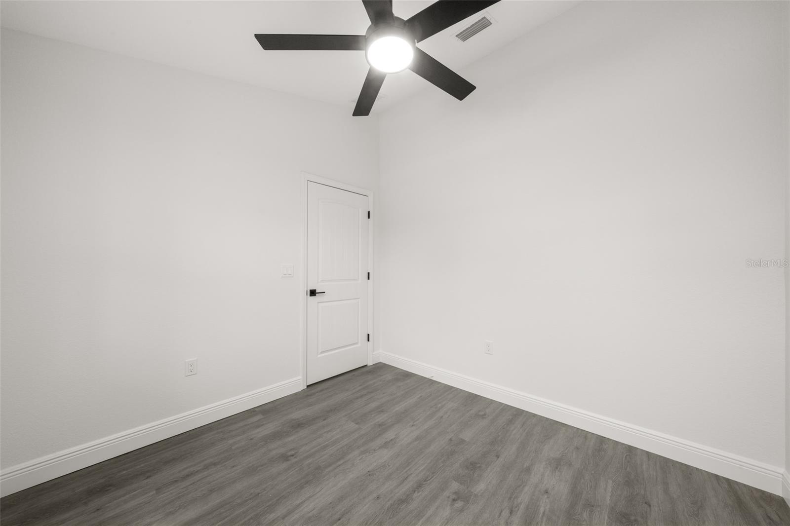 3921 Dauphine St Property Photo 25