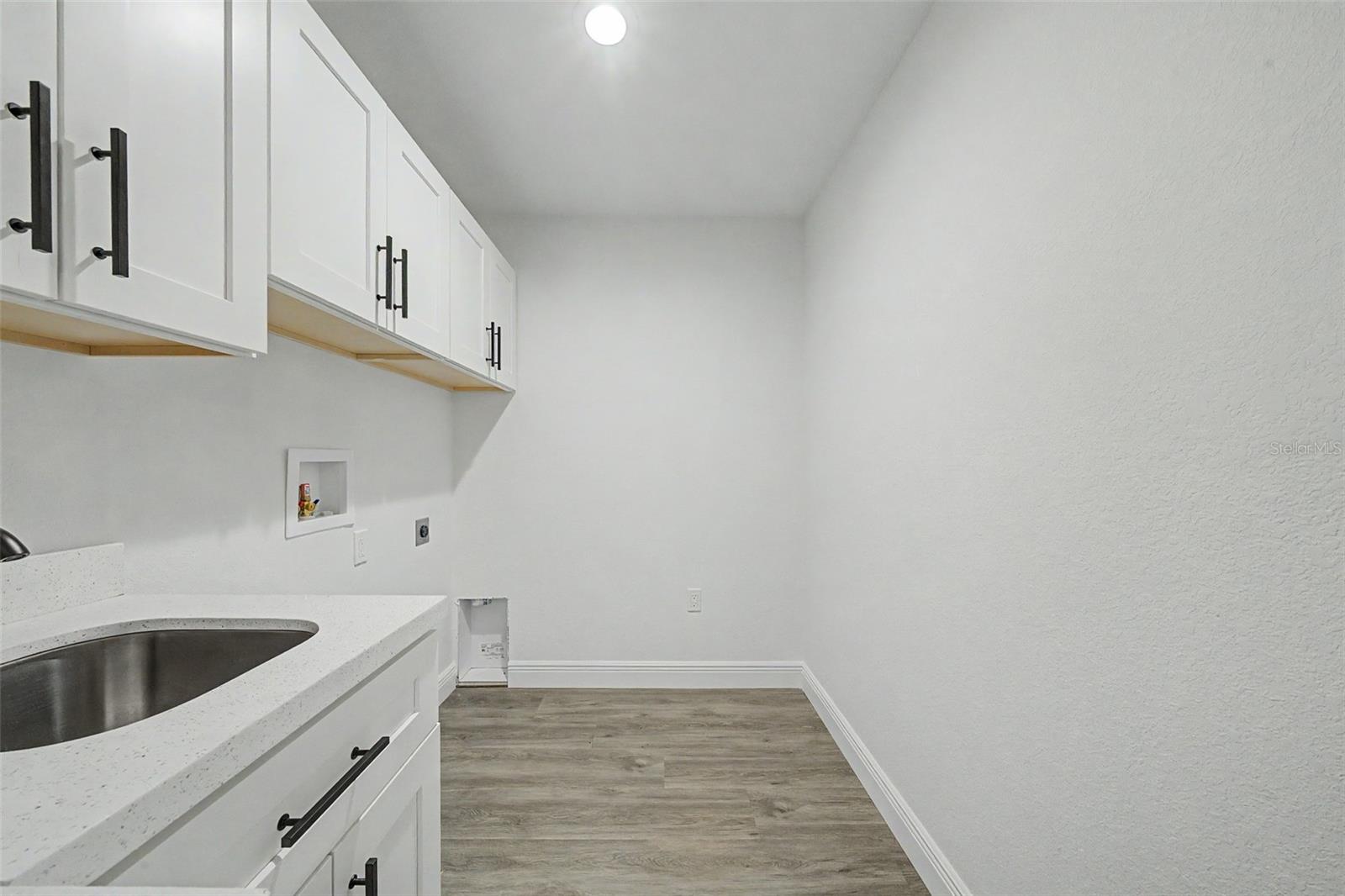 3921 Dauphine St Property Photo 27