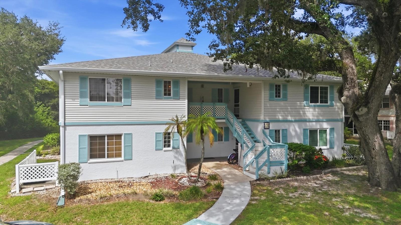 1051 FORREST NELSON BLVD #B202