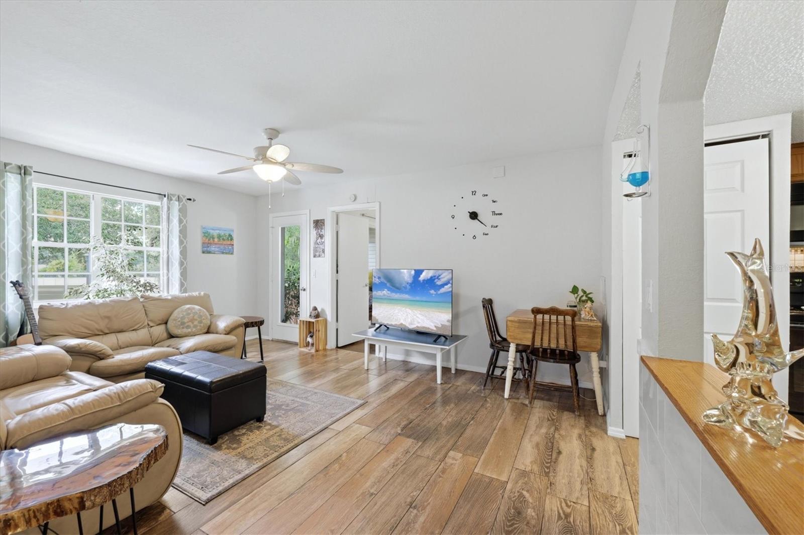 1051 Forrest Nelson Blvd #b202 Property Photo 7