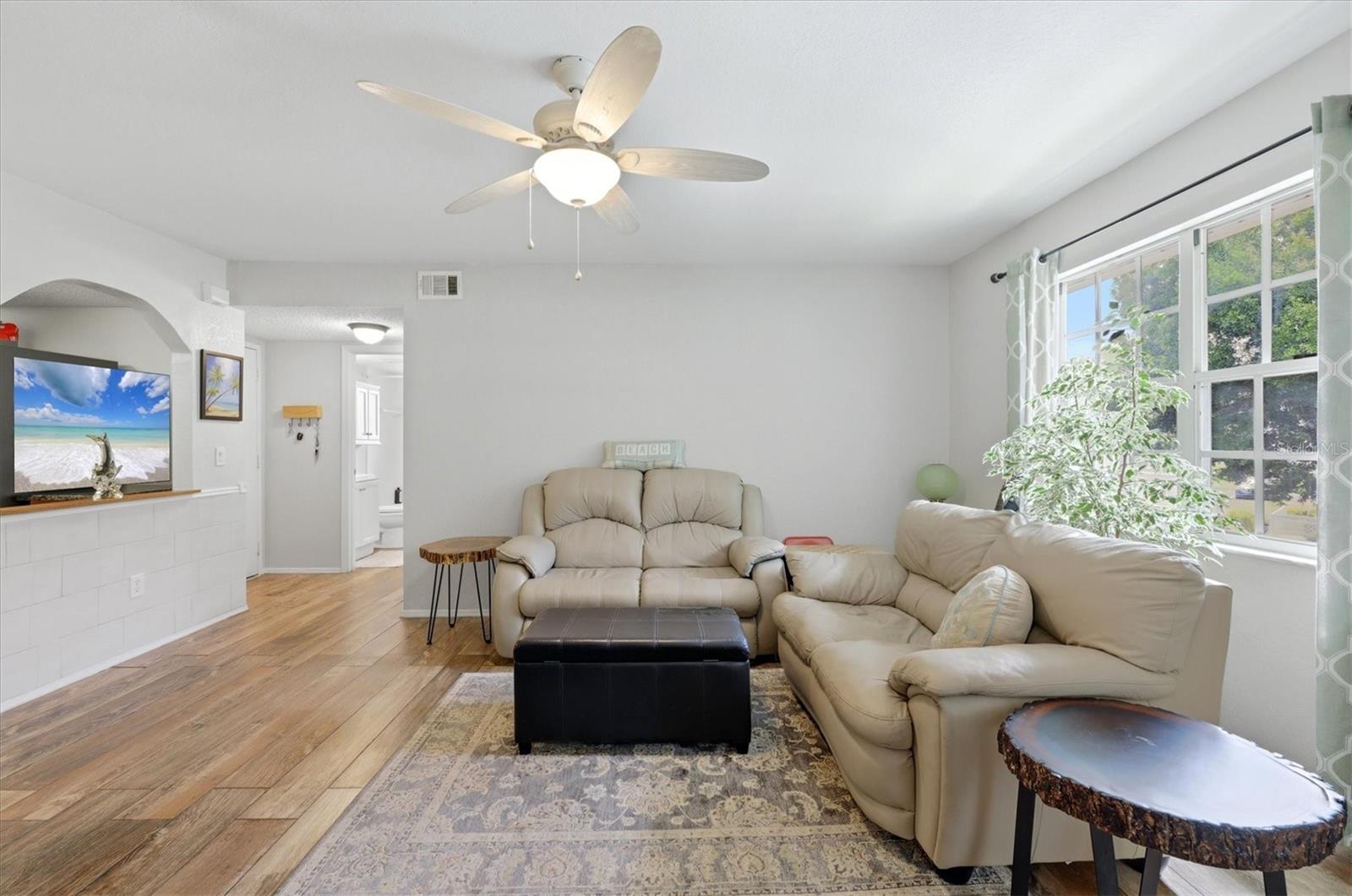 1051 Forrest Nelson Blvd #b202 Property Photo 9