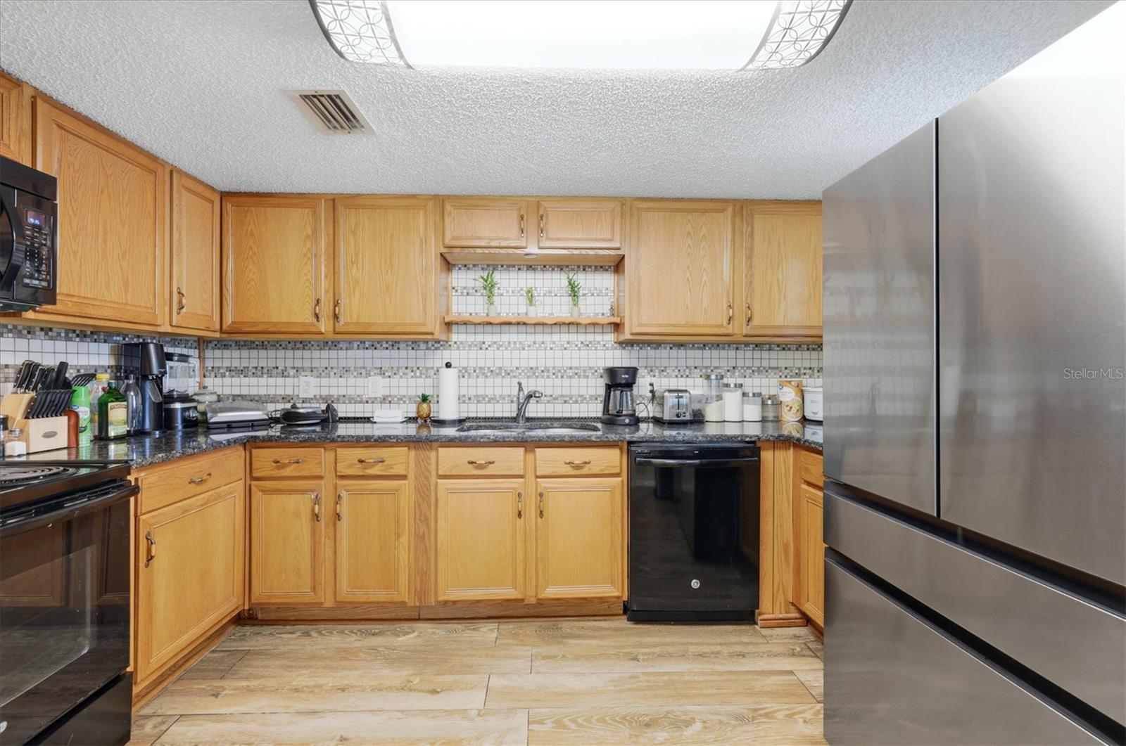 1051 Forrest Nelson Blvd #b202 Property Photo 13