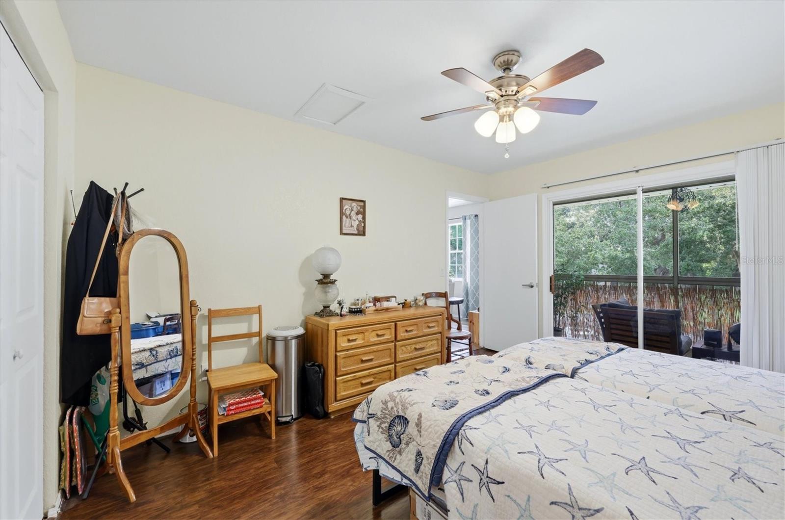 1051 Forrest Nelson Blvd #b202 Property Photo 20