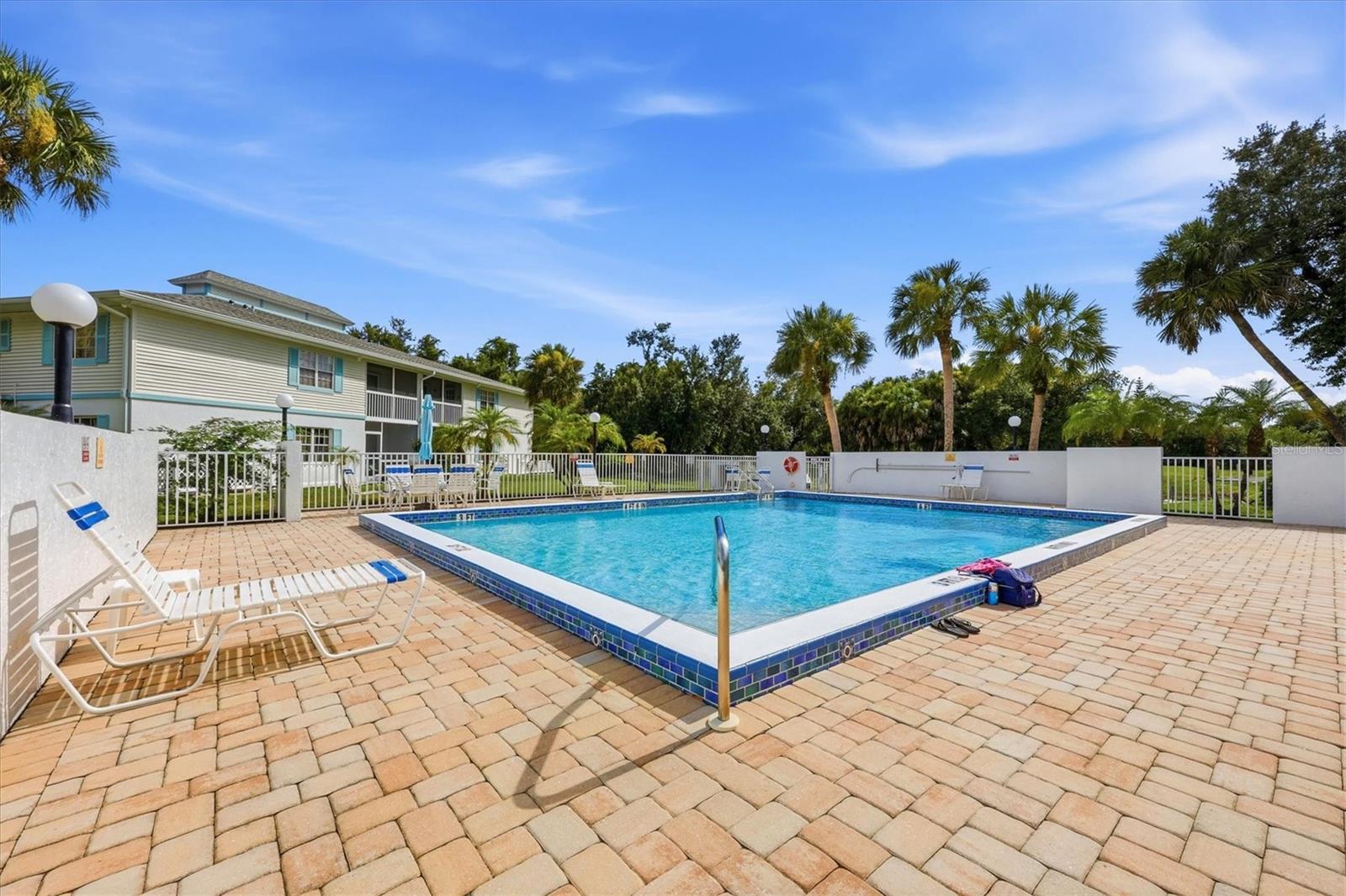 1051 Forrest Nelson Blvd #b202 Property Photo 44