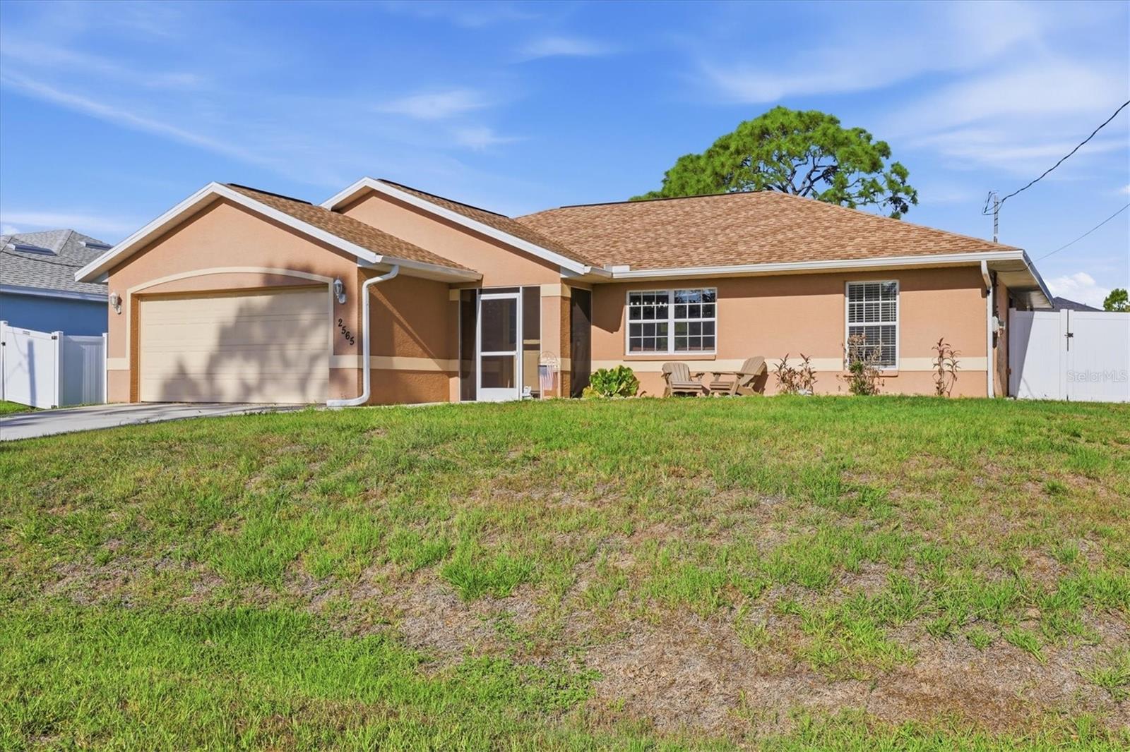2565 Clovelon St Property Photo 29