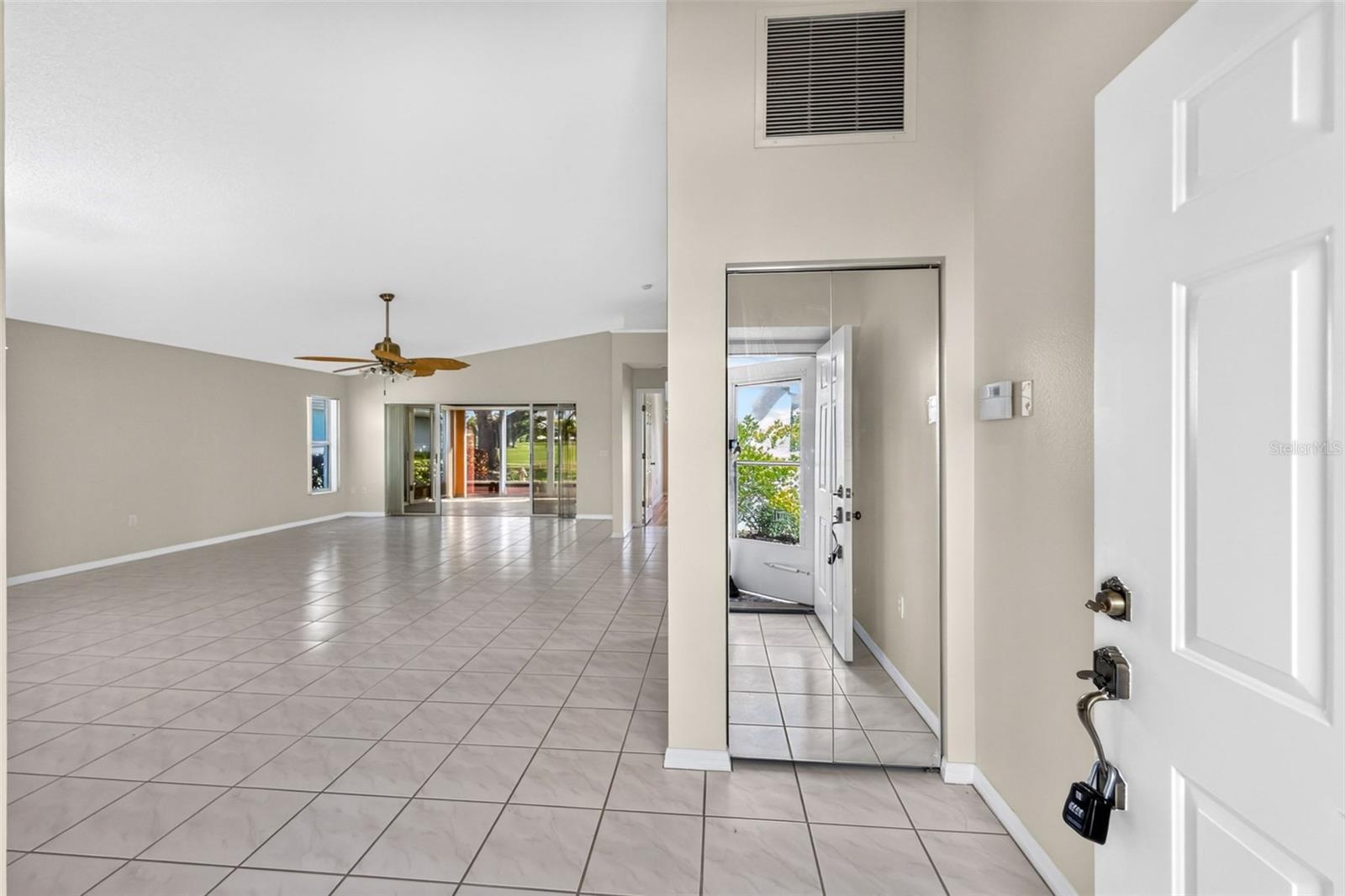 718 Brightside Crescent Dr #10 Property Photo 6