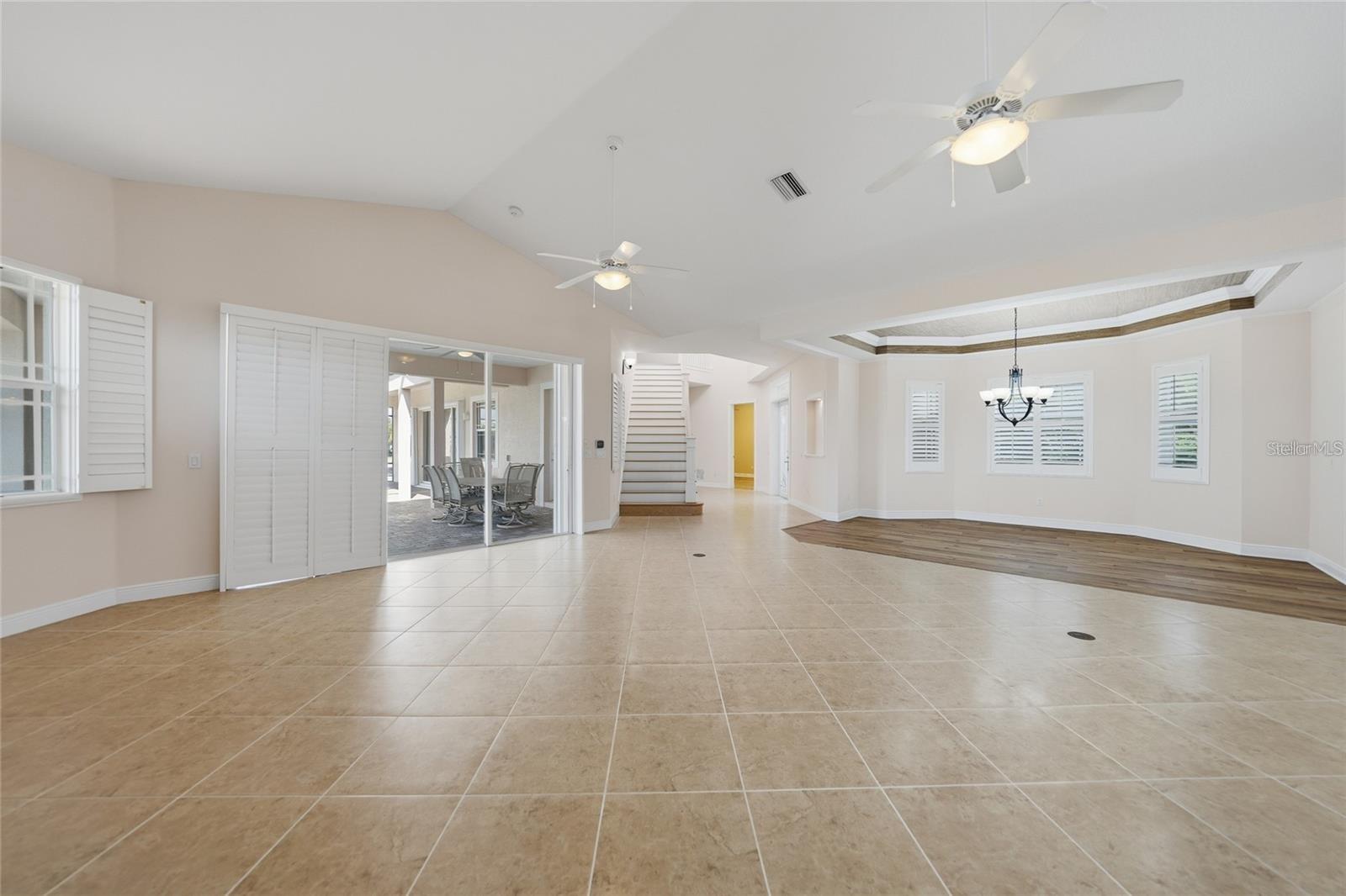 534 Canal Way Property Photo 11