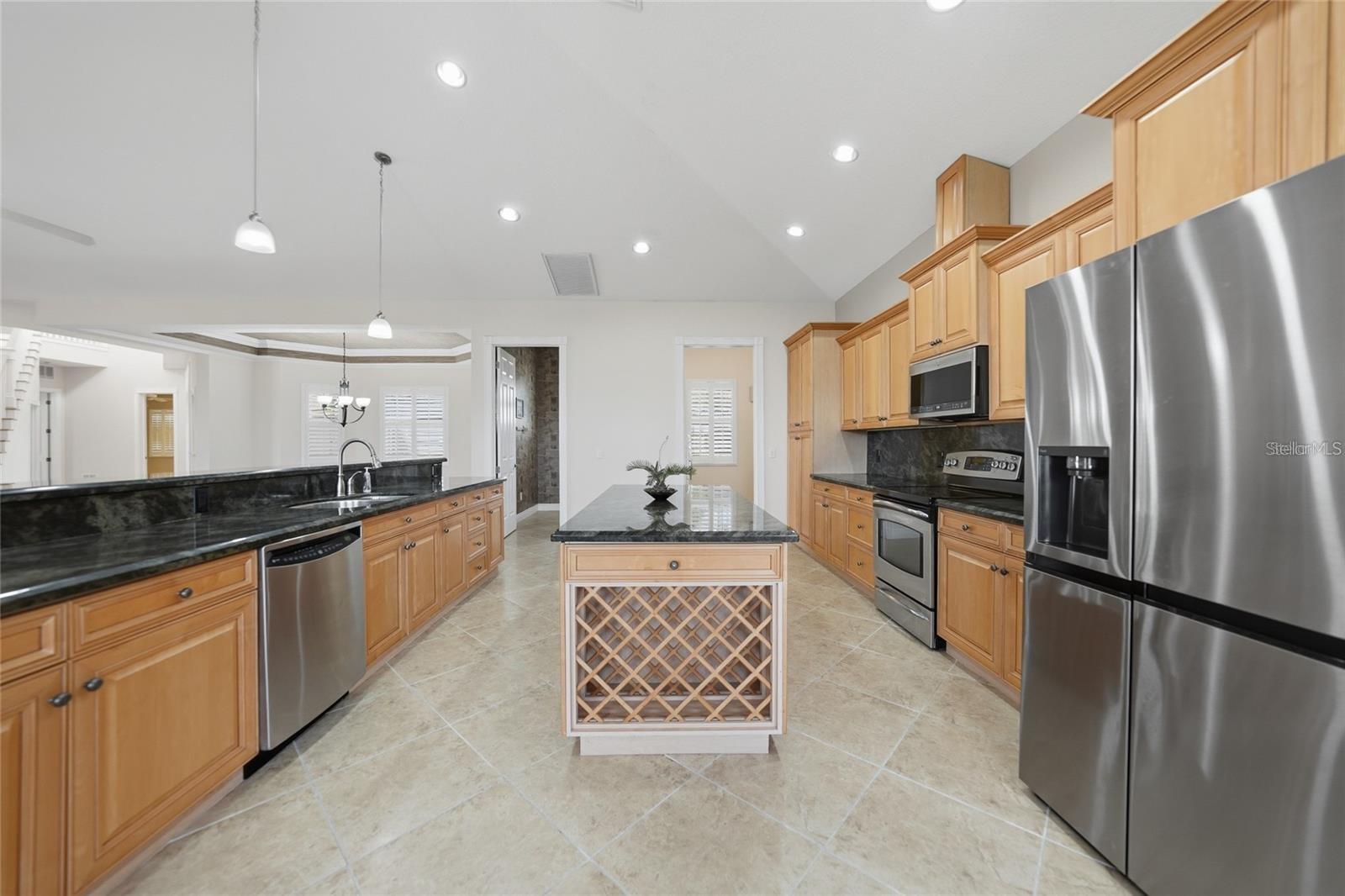 534 Canal Way Property Photo 19