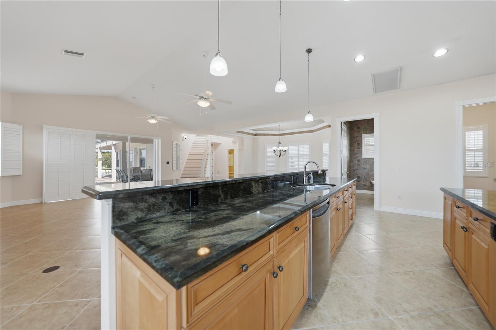 534 Canal Way Property Photo 23