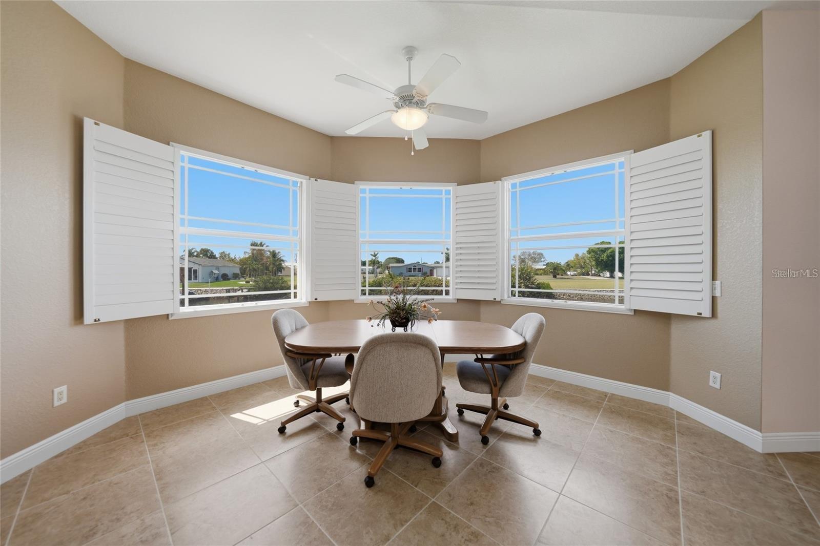 534 Canal Way Property Photo 26