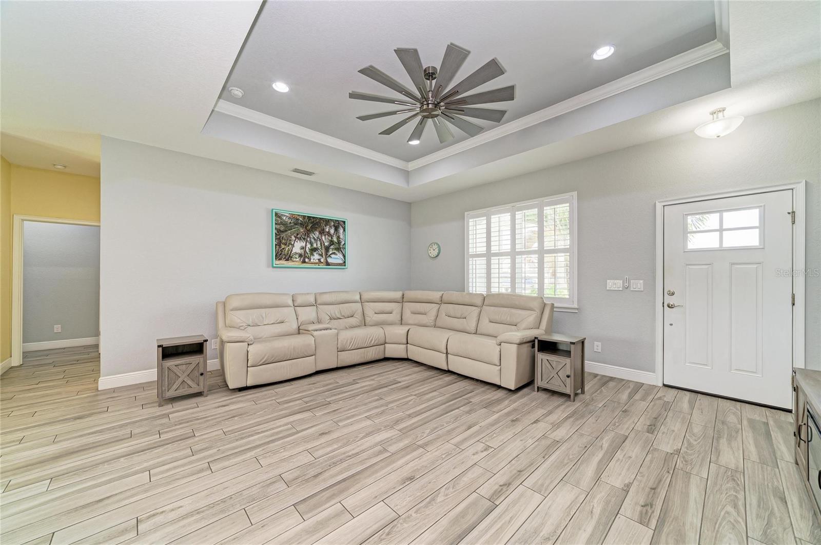 15040 Lyneburg Ave Property Photo 12