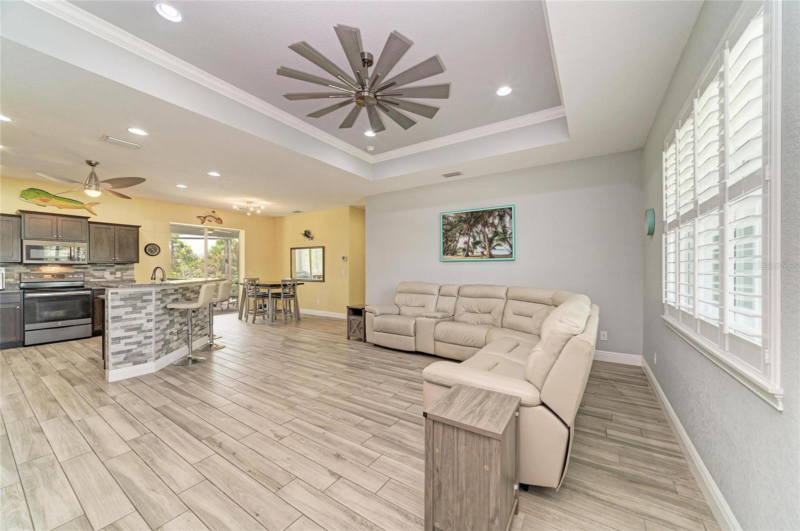 15040 Lyneburg Ave Property Photo 14