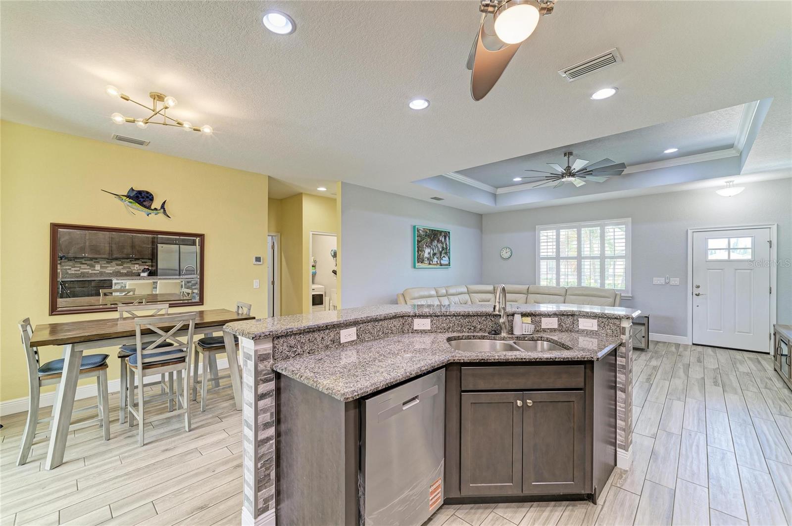 15040 Lyneburg Ave Property Photo 17