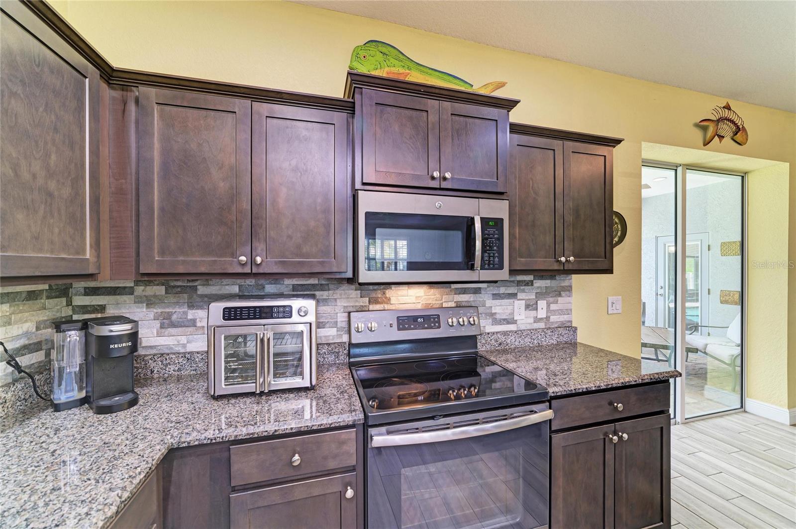 15040 Lyneburg Ave Property Photo 21