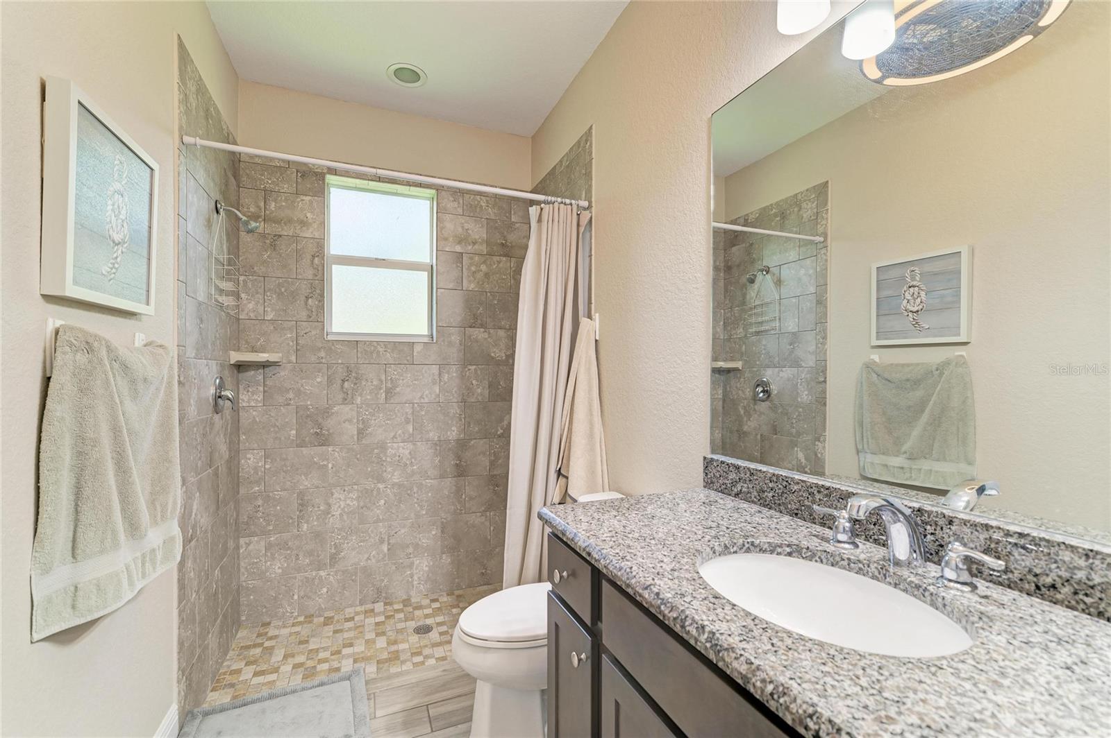 15040 Lyneburg Ave Property Photo 30