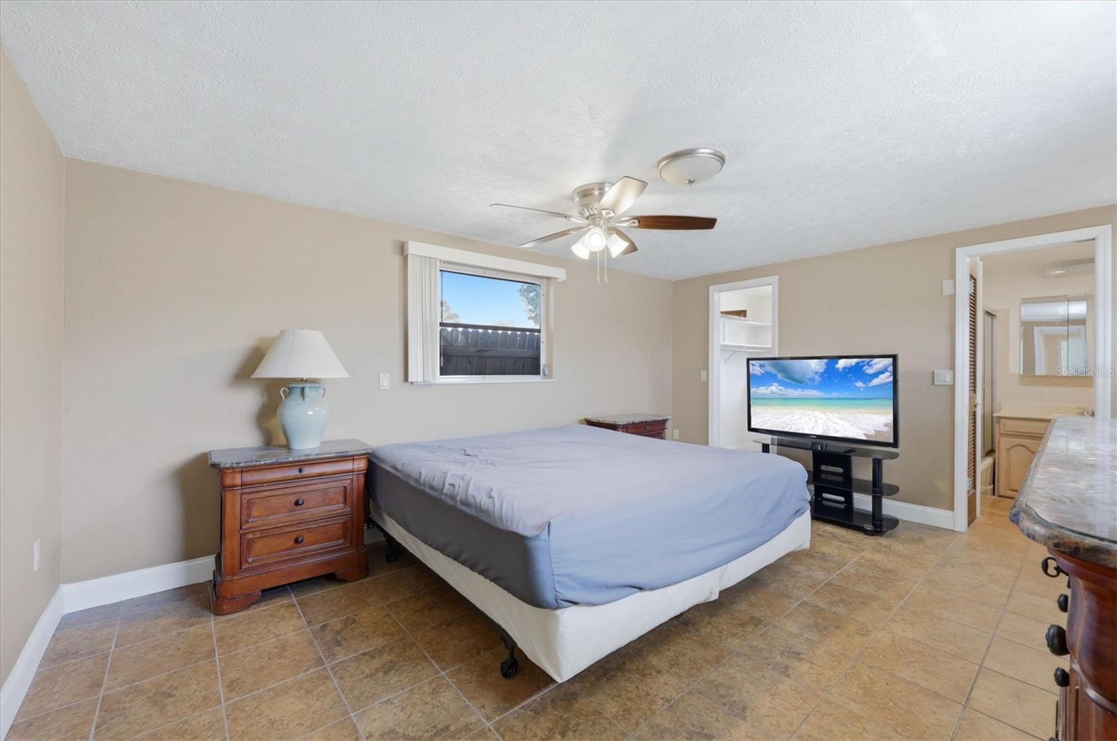 1157 South Ln Property Photo 13