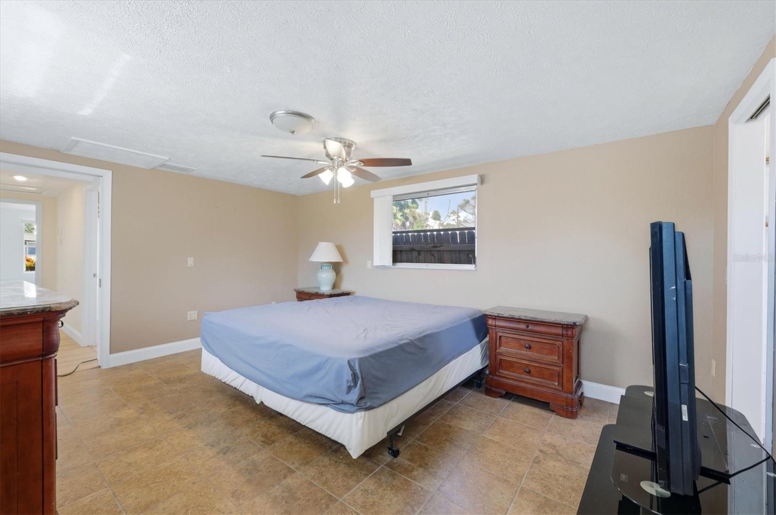 1157 South Ln Property Photo 14