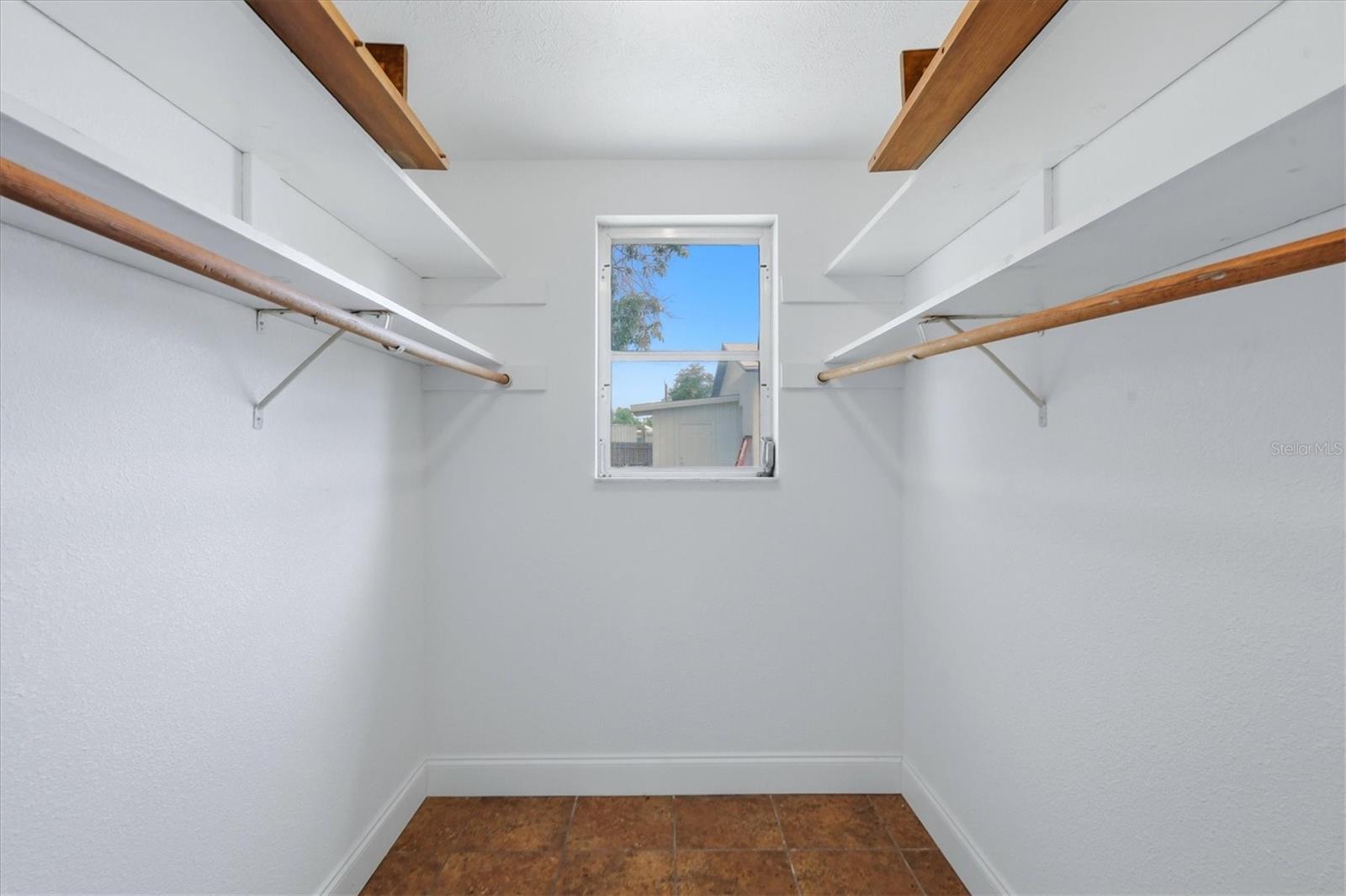 1157 South Ln Property Photo 17